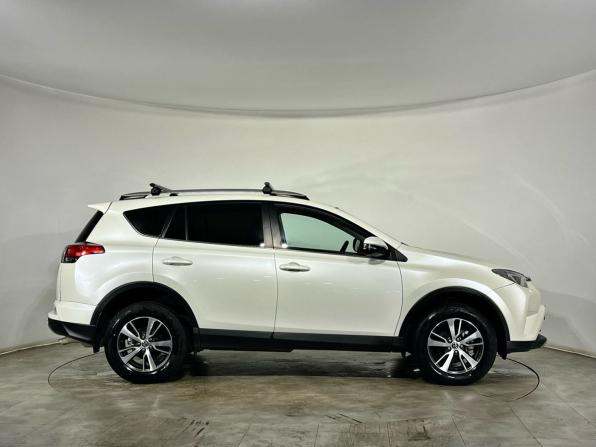 Toyota RAV4 IV (XA40) Рестайлинг с пробегом 2017 года, цена 2 450 000 рублей, 96832 км, внедорожник, Автокод Объявления