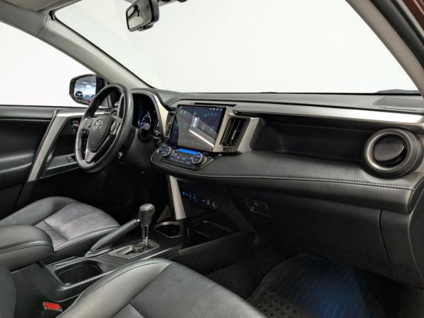 Toyota RAV4 IV (XA40) Рестайлинг с пробегом 2019 года, цена 2 550 000 рублей, 124799 км, внедорожник, Автокод Объявления
