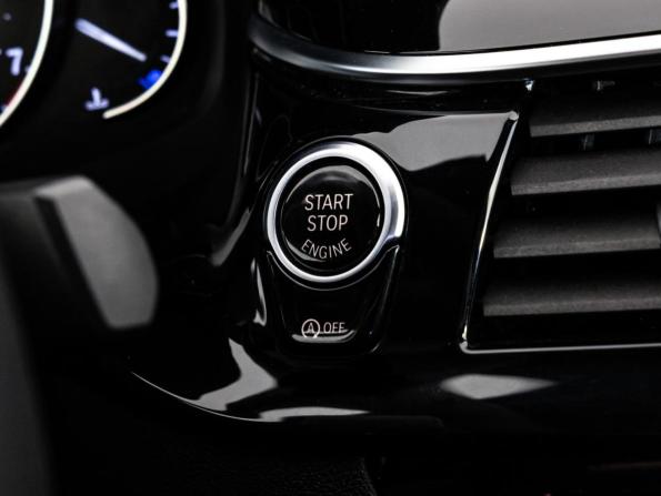 BMW 5 серии VII (G30/G31/G38) с пробегом 2018 года, цена 2 099 000 рублей, 257200 км, седан, Автокод Объявления