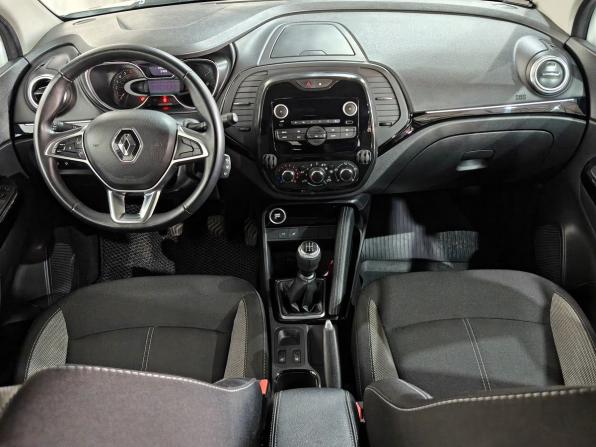 Renault Kaptur I Рестайлинг с пробегом 2021 года, цена 1 570 000 рублей, 145992 км, внедорожник, Автокод Объявления