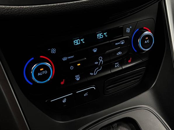 Ford Kuga II Рестайлинг с пробегом 2019 года, цена 2 049 000 рублей, 53423 км, внедорожник, Автокод Объявления