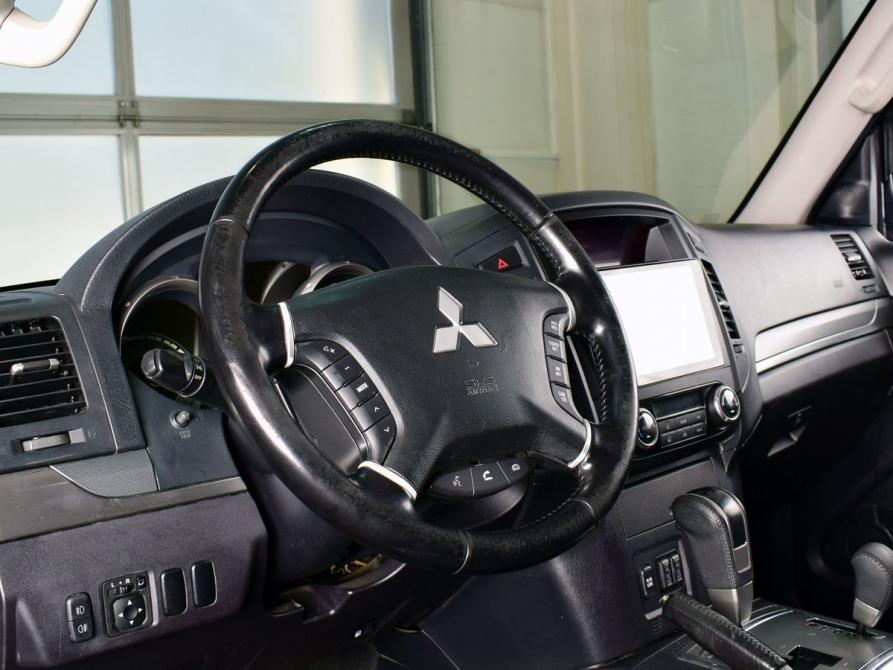 Mitsubishi Pajero IV Рестайлинг 1 Кемерово  - изображение 7