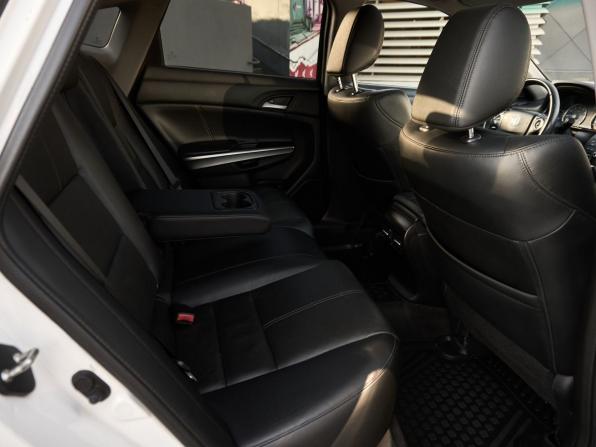 Honda Crosstour I Рестайлинг с пробегом 2014 года, цена 1 700 000 рублей, 240615 км, внедорожник, Автокод Объявления
