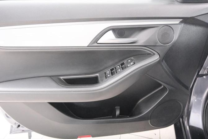 JAC J7 I с пробегом 2023 года, цена 1 509 000 рублей, 17700 км, лифтбек, Автокод Объявления