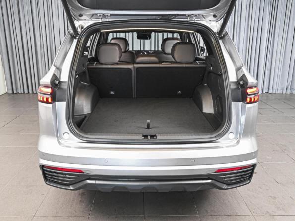Geely Monjaro I Рестайлинг 2 с пробегом 2025 года, цена 3 799 000 рублей, 4794 км, внедорожник, Автокод Объявления