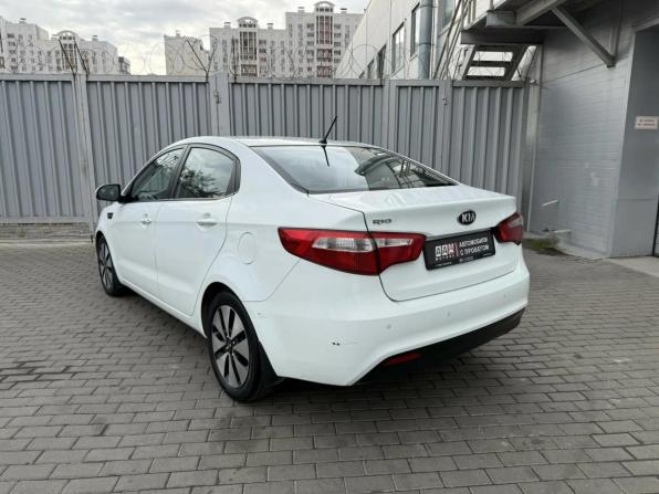 Kia Rio III с пробегом 2015 года, цена 1 149 000 рублей, 126365 км, седан, Автокод Объявления