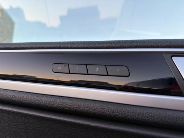 Volkswagen Touareg II с пробегом 2012 года, цена 2 325 000 рублей, 92000 км, внедорожник, Автокод Объявления