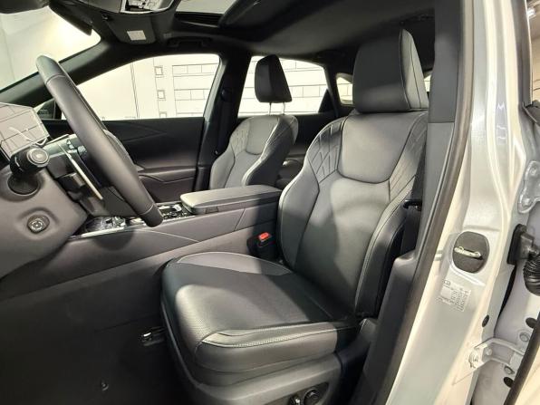 Lexus RX V с пробегом 2026 года, цена 8 450 000 рублей, 29 км, внедорожник, Автокод Объявления