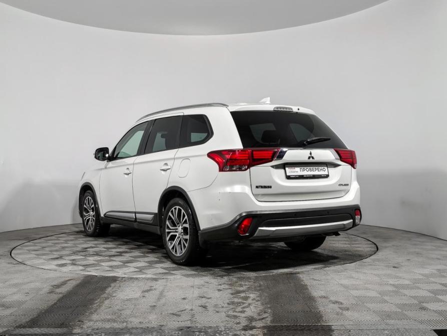 Mitsubishi Outlander III Рестайлинг 2 Санкт-Петербург  - изображение 7