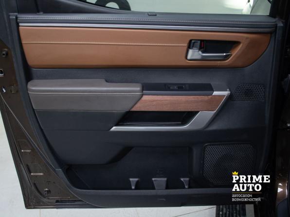 Toyota Tundra III с пробегом 2024 года, цена 8 999 000 рублей, 4200 км, offers.body_type.unknown, Автокод Объявления