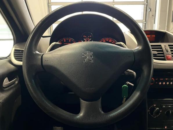 Peugeot 207 I с пробегом 2008 года, цена 330 000 рублей, 169873 км, хэтчбек, Автокод Объявления