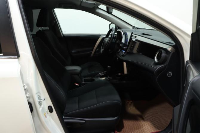 Toyota RAV4 IV (XA40) Рестайлинг с пробегом 2017 года, цена 3 112 000 рублей, 75154 км, внедорожник, Автокод Объявления