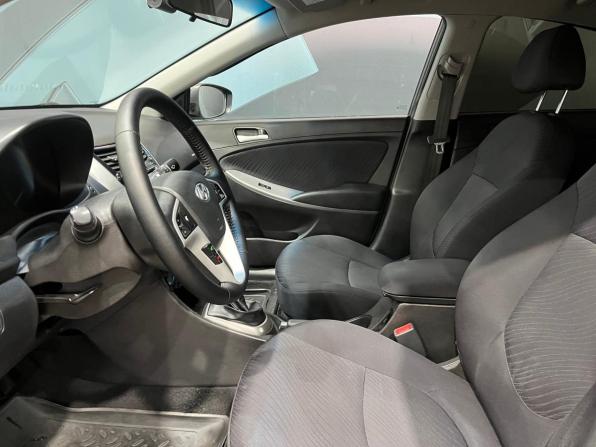 Hyundai Solaris I Рестайлинг с пробегом 2014 года, цена 798 000 рублей, 178200 км, седан, Автокод Объявления