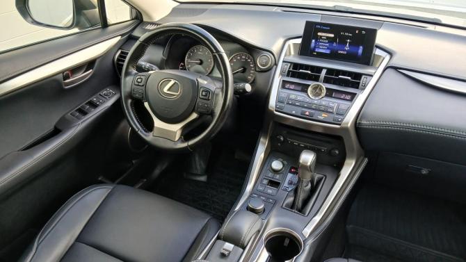 Lexus NX I с пробегом 2017 года, цена 2 814 000 рублей, 119399 км, внедорожник, Автокод Объявления