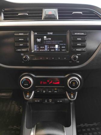 Kia Rio IV с пробегом 2017 года, цена 1 020 000 рублей, 181723 км, седан, Автокод Объявления