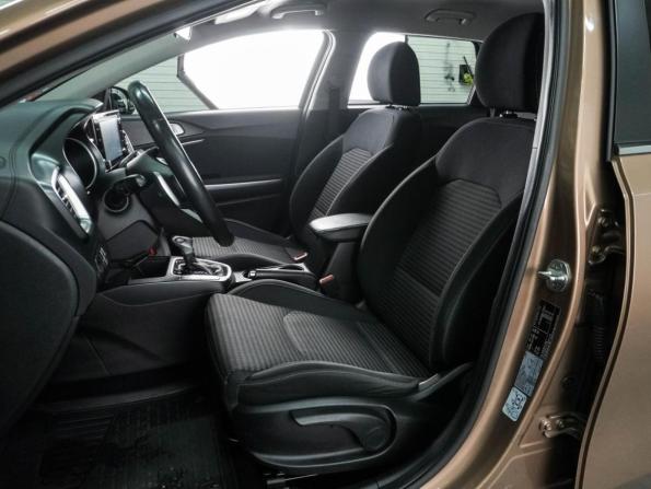 Kia Ceed III Рестайлинг с пробегом 2022 года, цена 1 889 000 рублей, 163325 км, универсал, Автокод Объявления