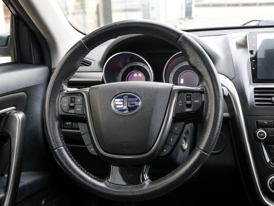 FAW Besturn X80 I Москва  - изображение 16