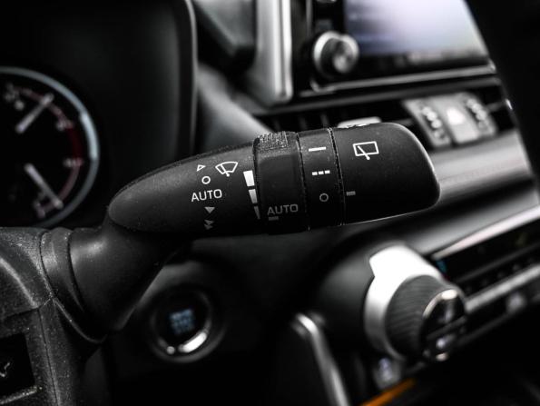 Toyota RAV4 V (XA50) с пробегом 2021 года, цена 4 334 000 рублей, 5038 км, внедорожник, Автокод Объявления