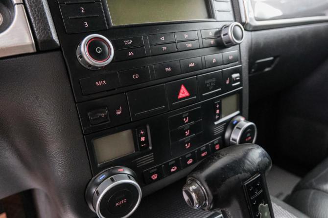 Volkswagen Touareg I с пробегом 2006 года, цена 899 000 рублей, 470000 км, внедорожник, Автокод Объявления