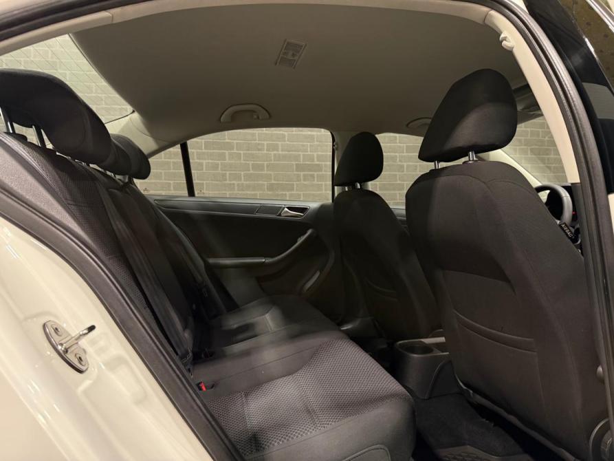 Volkswagen Jetta VI Рестайлинг Челябинск  - изображение 11
