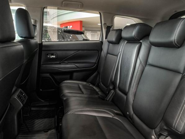 Mitsubishi Outlander III Рестайлинг 3 с пробегом 2021 года, цена 3 200 000 рублей, 67451 км, внедорожник, Автокод Объявления