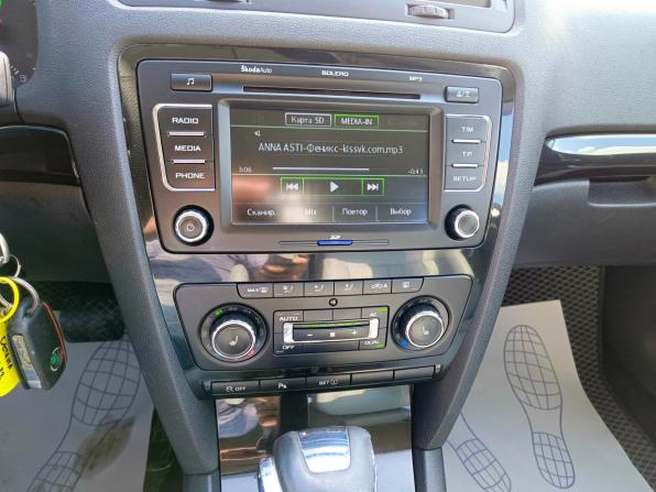 Skoda Octavia II (A5) Рестайлинг с пробегом 2012 года, цена 840 000 рублей, 282601 км, универсал, Автокод Объявления