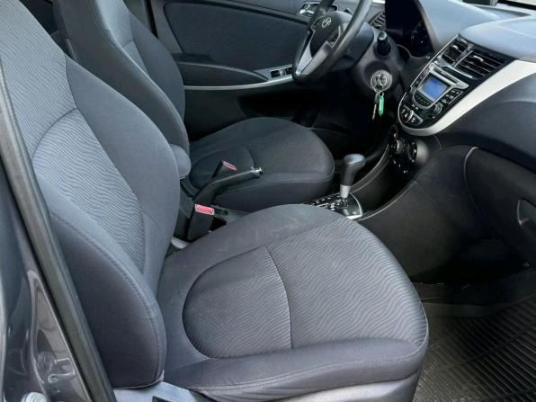Hyundai Solaris I с пробегом 2013 года, цена 917 000 рублей, 150000 км, седан, Автокод Объявления