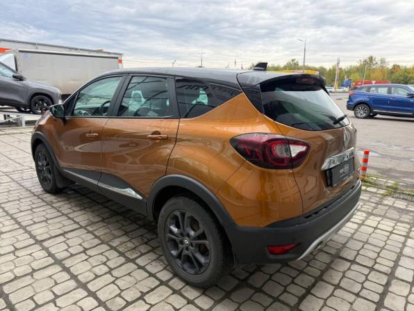 Renault Kaptur I Рестайлинг с пробегом 2021 года, цена 1 700 000 рублей, 59946 км, внедорожник, Автокод Объявления