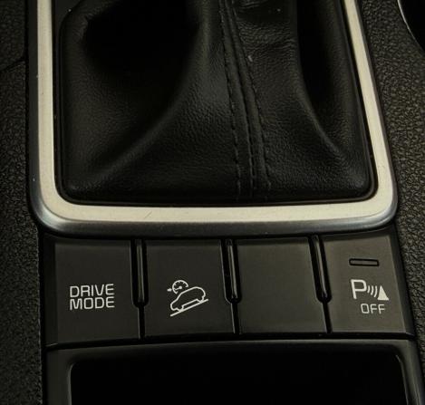 Kia Sportage IV Рестайлинг с пробегом 2019 года, цена 2 000 000 рублей, 155076 км, внедорожник, Автокод Объявления