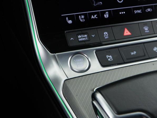 Audi A6 V (C8) с пробегом 2019 года, цена 3 077 077 рублей, 158783 км, седан, Автокод Объявления