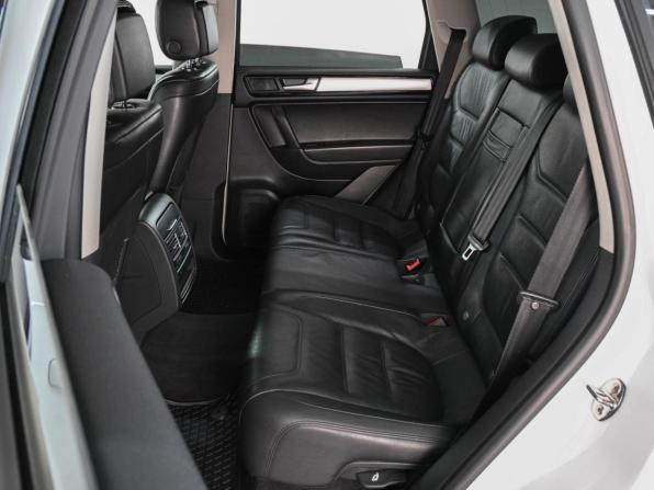 Volkswagen Touareg II с пробегом 2013 года, цена 2 099 000 рублей, 264202 км, внедорожник, Автокод Объявления