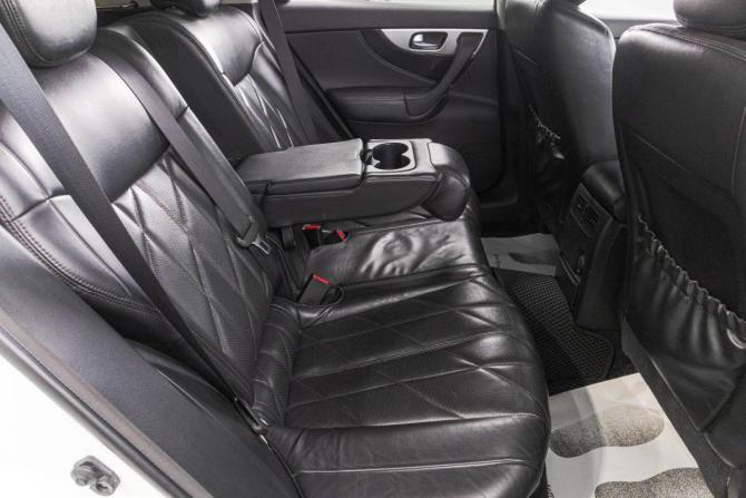 Infiniti FX II (S51) с пробегом 2011 года, цена 2 099 000 рублей, 201000 км, внедорожник, Автокод Объявления