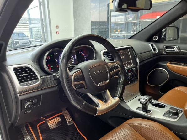 Jeep Grand Cherokee IV (WK2) Рестайлинг с пробегом 2014 года, цена 3 200 000 рублей, 215000 км, внедорожник, Автокод Объявления
