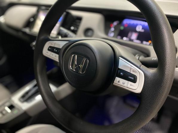 Honda Fit IV с пробегом 2020 года, цена 1 550 000 рублей, 43000 км, хэтчбек, Автокод Объявления