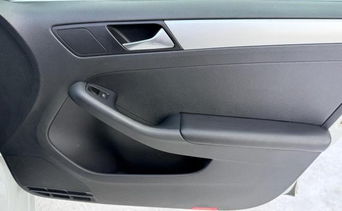 Volkswagen Jetta VI с пробегом 2013 года, цена 835 000 рублей, 217815 км, седан, Автокод Объявления
