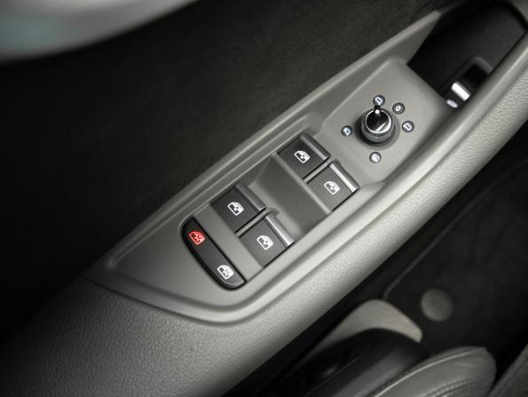 Audi A5 II (F5) с пробегом 2019 года, цена 2 049 000 рублей, 293446 км, лифтбек, Автокод Объявления
