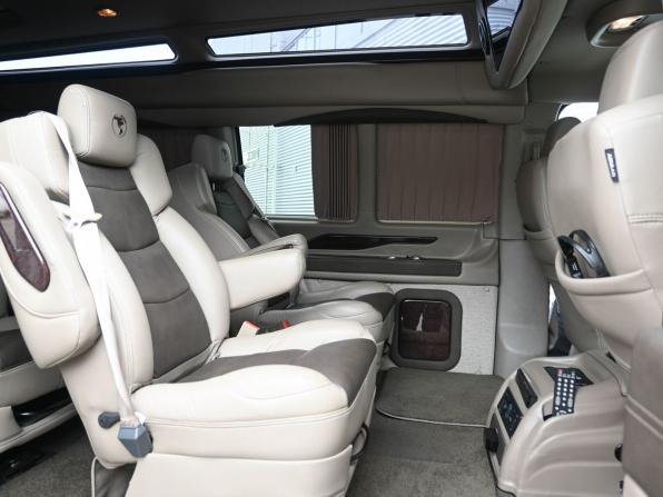 Chevrolet Express II с пробегом 2020 года, цена 10 999 900 рублей, 35000 км, минивэн, Автокод Объявления