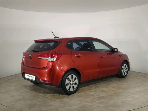 Kia Rio III Рестайлинг с пробегом 2017 года, цена 999 000 рублей, 131212 км, седан, Автокод Объявления