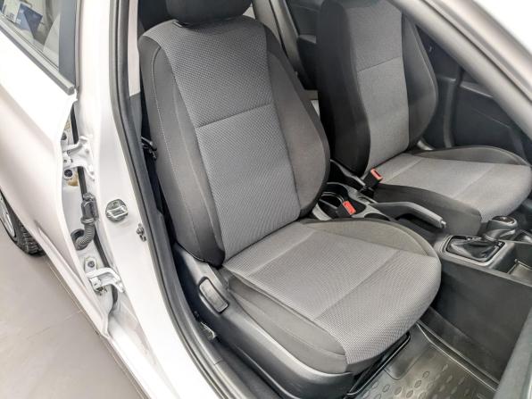 Hyundai Solaris II Рестайлинг с пробегом 2022 года, цена 1 665 000 рублей, 68204 км, седан, Автокод Объявления