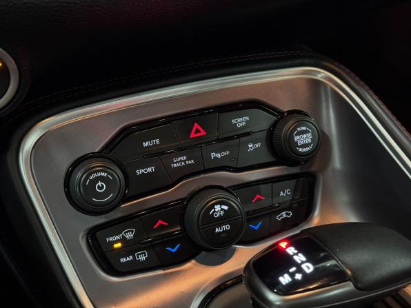 Dodge Challenger III Рестайлинг 2 с пробегом 2018 года, цена 4 000 000 рублей, 133278 км, купе, Автокод Объявления