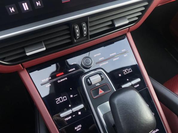 Porsche Cayenne III с пробегом 2019 года, цена 5 959 000 рублей, 100150 км, внедорожник, Автокод Объявления