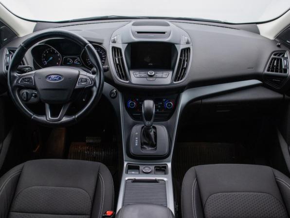 Ford Kuga II Рестайлинг с пробегом 2017 года, цена 1 418 000 рублей, 94744 км, внедорожник, Автокод Объявления