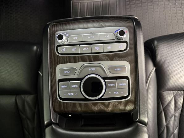 Kia K900 II с пробегом 2019 года, цена 2 950 000 рублей, 134000 км, седан, Автокод Объявления