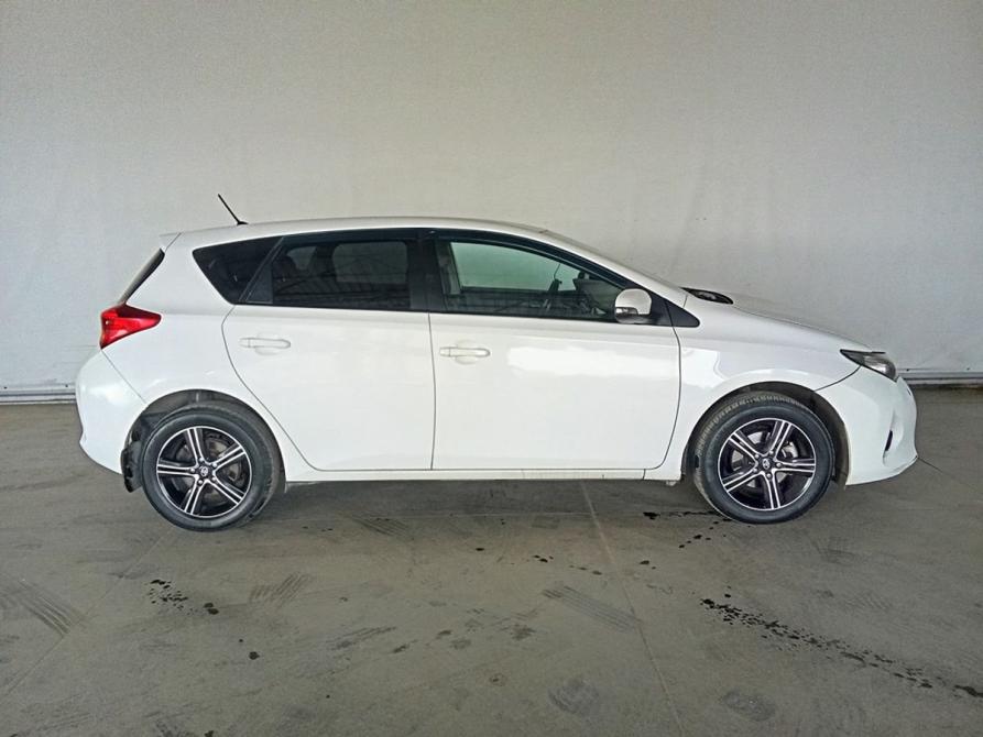 Toyota Auris II Москва  - изображение 8