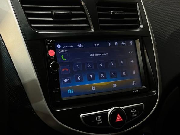 Hyundai Solaris I с пробегом 2013 года, цена 730 000 рублей, 236322 км, седан, Автокод Объявления