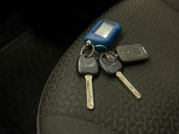 Kia Rio III Рестайлинг с пробегом 2015 года, цена 1 090 000 рублей, 157606 км, хэтчбек, Автокод Объявления