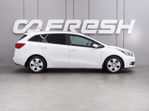 Kia Ceed II с пробегом 2013 года, цена 973 000 рублей, 204775 км, универсал, Автокод Объявления