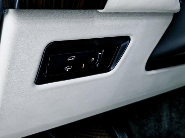 Land Rover Range Rover IV с пробегом 2015 года, цена 4 150 000 рублей, 132049 км, внедорожник, Автокод Объявления