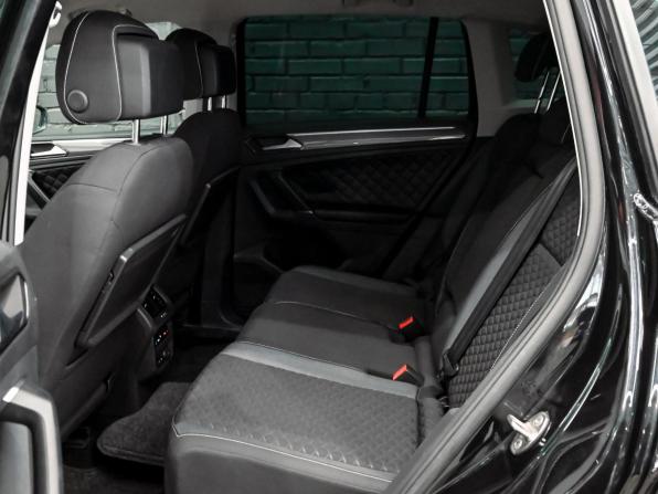 Volkswagen Tiguan II с пробегом 2018 года, цена 2 800 000 рублей, 138251 км, внедорожник, Автокод Объявления