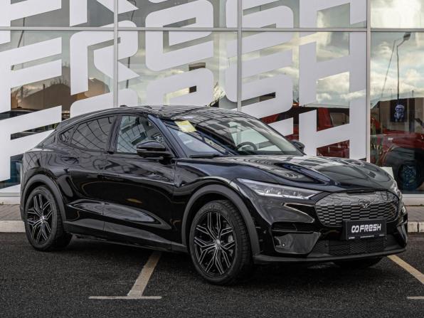 Ford Mustang Mach-E I с пробегом 2022 года, цена 4 880 000 рублей, 1356 км, внедорожник, Автокод Объявления